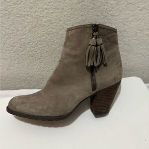STUART WEITZMAN Suede Ankle Boots